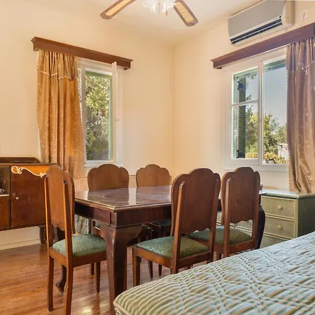 منزل ريفي Avra Efl