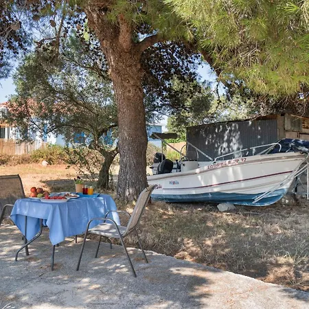 Εξοχικό σπίτι Avra